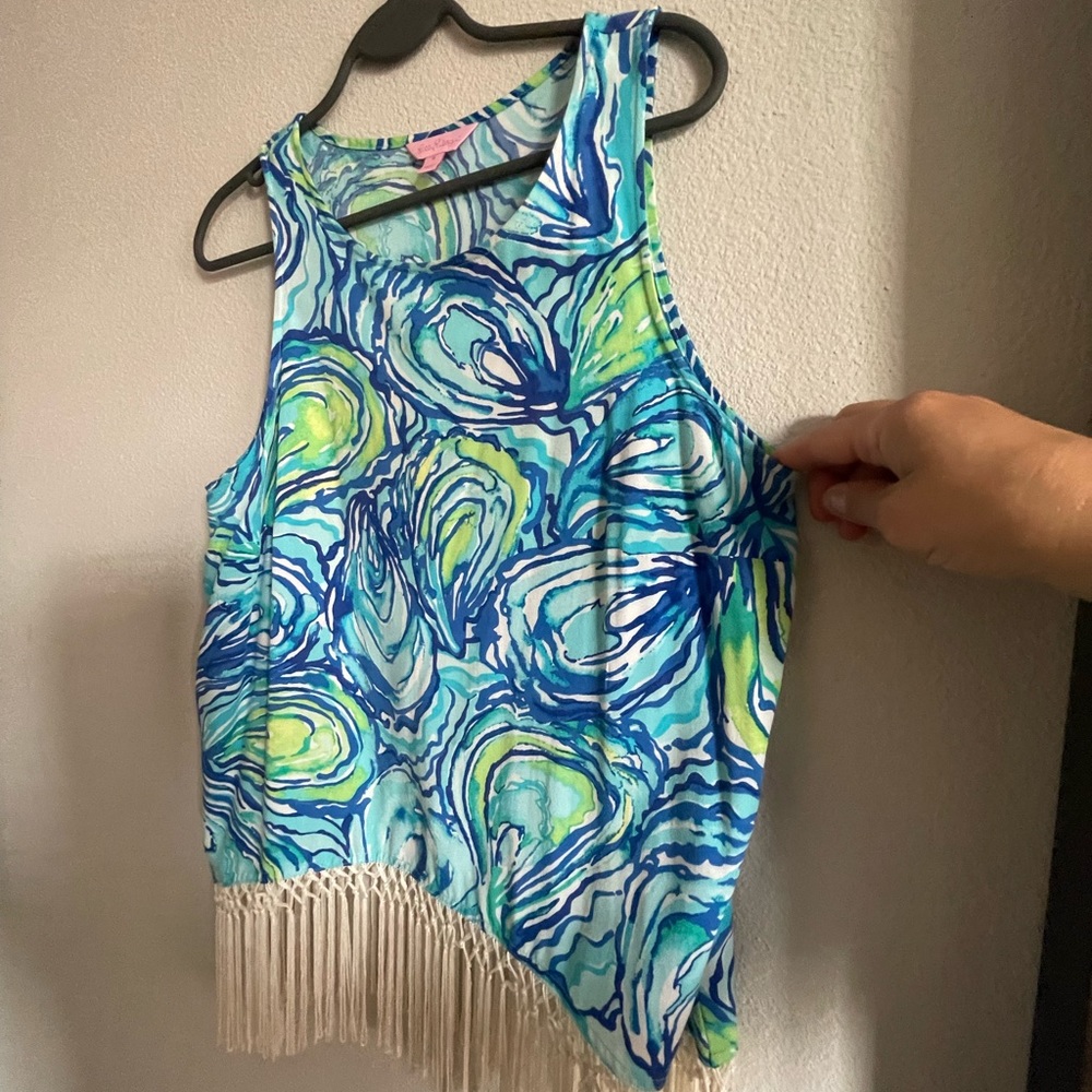 Lilly Pulitzer blue oyster print too with flowing fringe detail